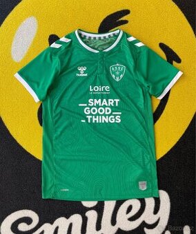 Dres Saint-Étienne 2022–2023 od značky Hummel