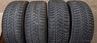 Zimní pneumatiky PIRELLI 215/60R16 95H 8,00mm DOT 2024