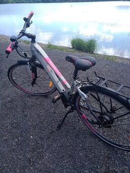 Trekové dámské elektrokolo Road 3.1 W(17)