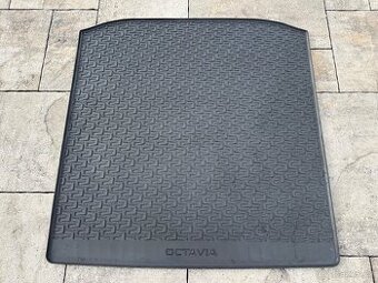 Gumová vana do kufru Škoda Octavia 3 Combi 2013-2020