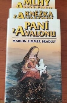 Paní,mlhy a kněžka z AVALONU