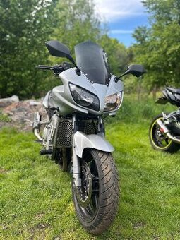 Yamaha fzs 1000