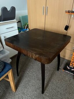 Stůl halabala pavouk