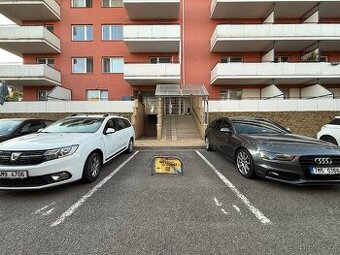 Pronájem venkovního parkovacího stání