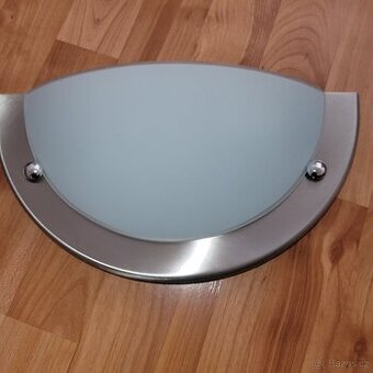 Nástěnné svítidlo Massive