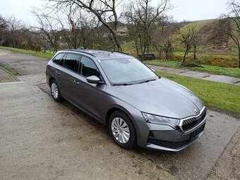 Škoda Octavia IV 1,5 TSI Top Essence