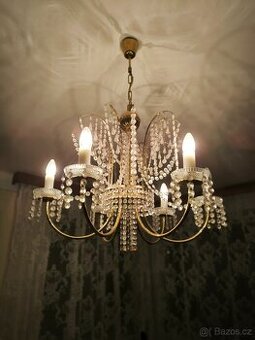 Křišťálový lustr