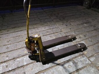 Ruční paletový vozík