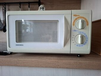 Mikrovlnka Daewoo
