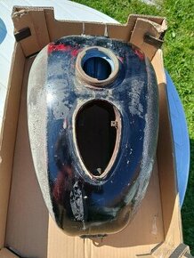 jawa cz. nádrž malá kýv.vylitá.