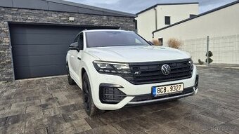 VW Touareg, R-line, 3.0TDi, 2021, DPH,Plná výbava