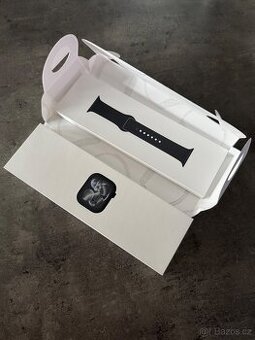 Apple Watch 11 46mm Černá