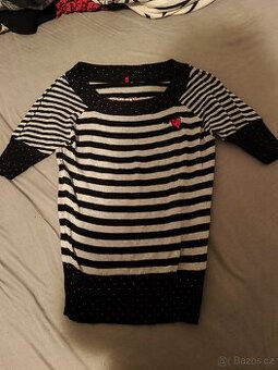 Tričko s tříčtvrtečním rukávem