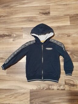 Mikiny a svetry, zachovale ve vel. 104-110/116