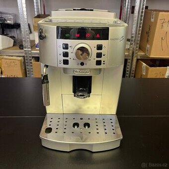 Kávovar DeLonghi Magnifica ECAM 22.110 na servis