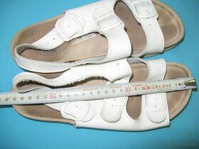 cukle pantofle sandály Sante