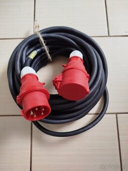 Prodlužovací kabel 400V