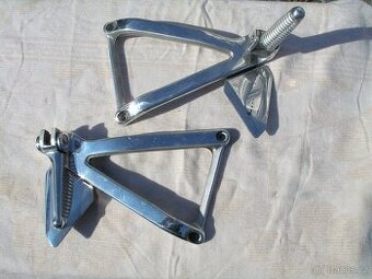 Stupačky spolujezdce Ducati 996