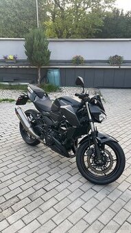 Kawasaki Z400 Akrapovič A2