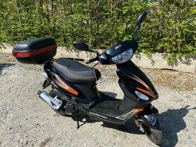 Skútr Speedjet