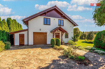 Prodej rodinného domu 5+kk, 194 m², Kounice - 1