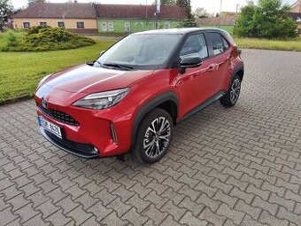 YARIS CROSS Executive Hybrid(HEV),ČR,1.M.,DPH,Pův.lakZáruka