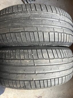 2x letni pneu Hankook 235/55/19