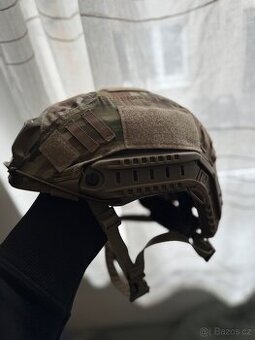 Airsoft Vesta a helma
