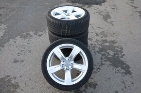 Audi A5 - originální alu kola 18" + letní pneumatiky