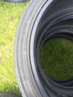 255/35R20 4ks letní