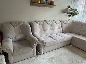 Rohový gauč a křeslo