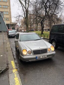 E-300 1996 3L Disel Automat Dobry stav