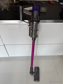 Dyson V10 EXTRA ruzovy
