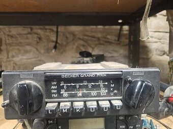Radio Becker Grand Prix w123