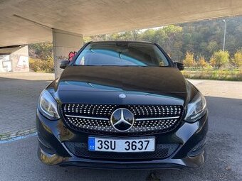 Mercedes-Benz B220d 4Matic / odpočet DPH