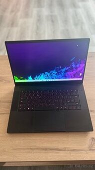Razer Blade Base 2020 i7 | 1TB | RTX 2070 MaxQ