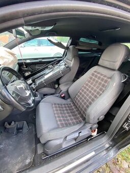 Golf 5 GTI sedačky