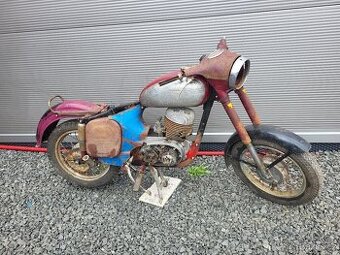 Jawa 250/559 panelka s doklady