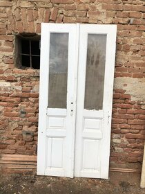 staré dveře zámecké dveře