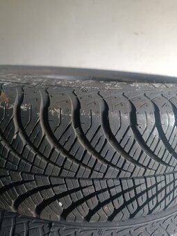 Zimní pneu 155/70/R13