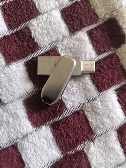 USB 3.2 flashdisk 1 terabyte SanDisk (poštovní dopisem)