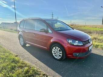 Volkswagen Touran 1.2 TSI - 77kw, 7 míst, tažné, webasto - 1