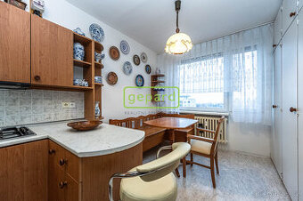 Pronájem zařízeného bytu 3+1 s lodžiíí u Ďáblického háje, Pr