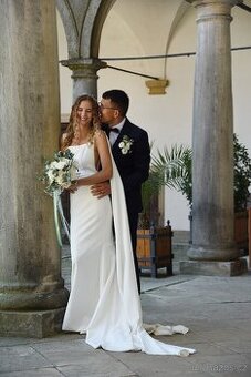 Prodej elegantních svatebních šatů