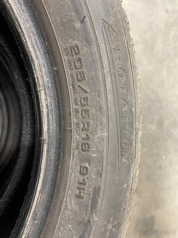 Prodám zimní pneu 205/55 R16