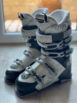 Dámské lyžáky Fischer vel.26,5