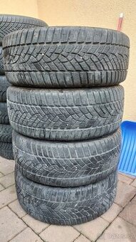 Pneu zimní, 4 ks, rozměr 215/40/18, 89V, zn. GOODYEAR