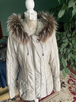 Krásná bunda zn.Kara,s pravou kožešinou,vel.M
