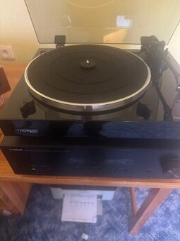 Gramofon Thorens