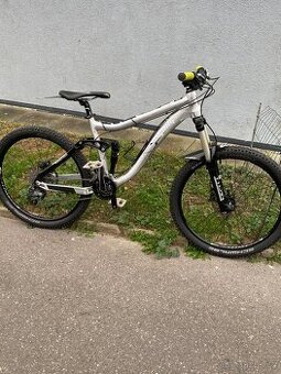 CELOODPRUŽENÉ HORSKÉ KOLO AGANG CULT 2.0